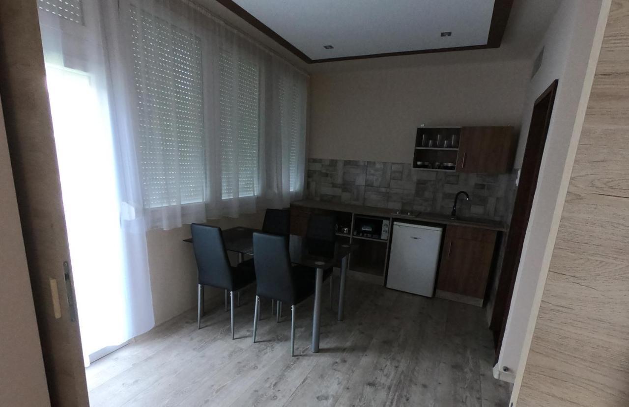 Dami Apartman Hajdúszoboszló Exterior foto